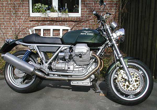 Moto Guzzi 
Le Mans 3